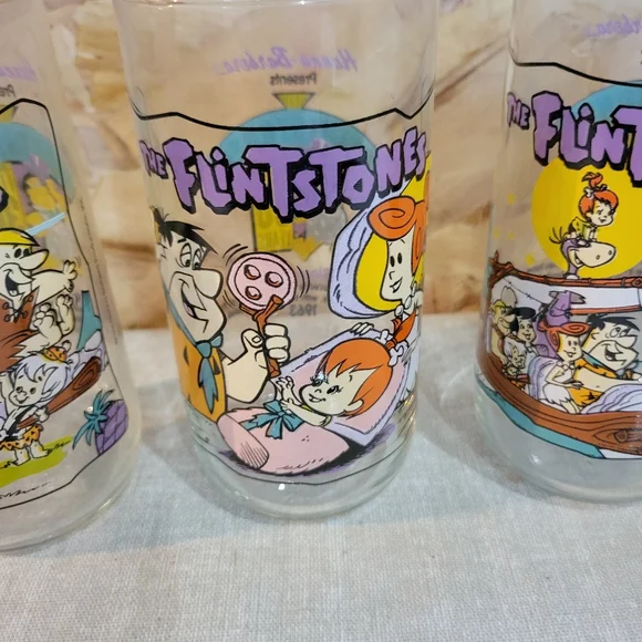 The Flintstones Cartoon Glass Set - Multicolor - Picture 3 of 7